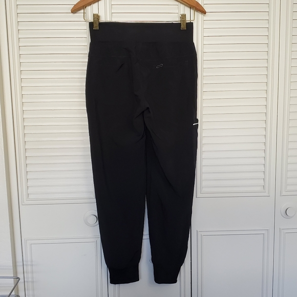 Donating end of December! Women's Jogger Style Scrub Pants - Picture 8 of 14